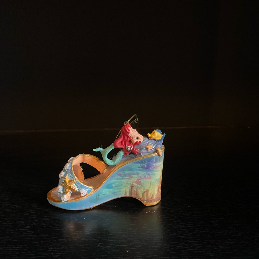 Ariel - Love Shimmers Like a Pearl in the Water